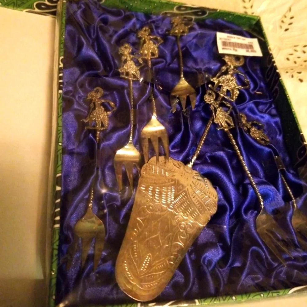 Sendok Silver Tart Serving Set